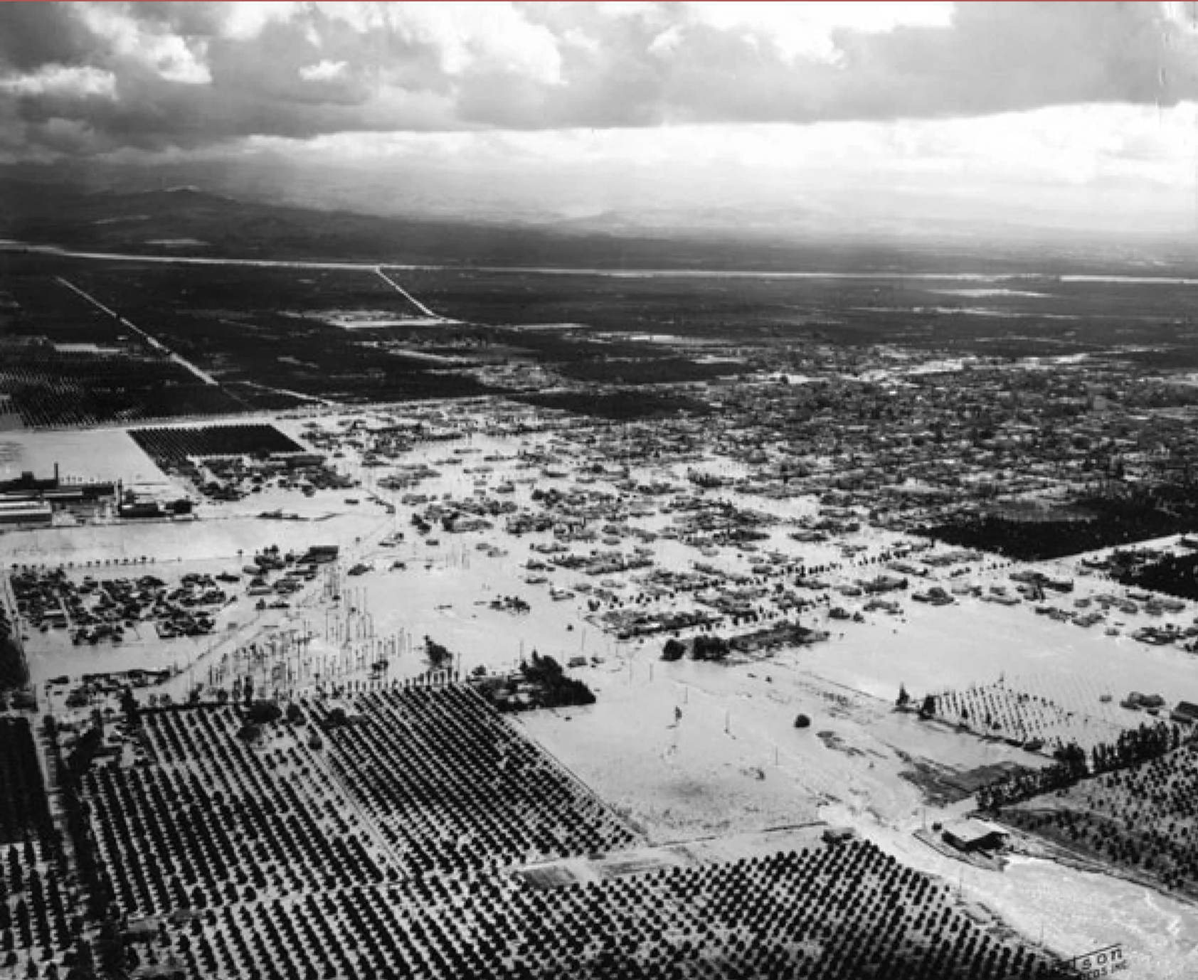 Anaheim submerged in water in 1938.